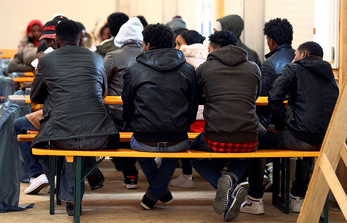 В Минфине ФРГ назвали ошибкой допуск в Германию почти миллиона мигрантов