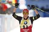 Немка Дальмайер выиграла индивидуальную гонку на ЧМ по биатлону