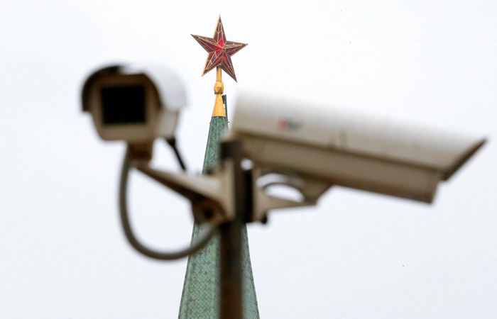 Песков разъяснил мониторинг Кремлем проблем в экономике регионов