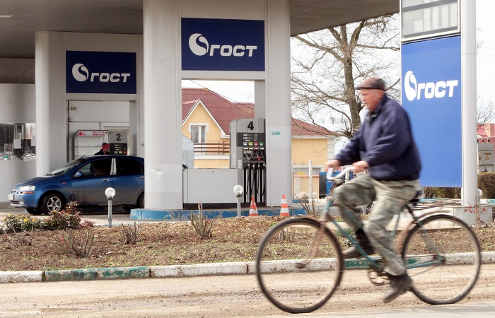 Росстандарт обнаружил некачественное топливо на каждой восьмой заправке