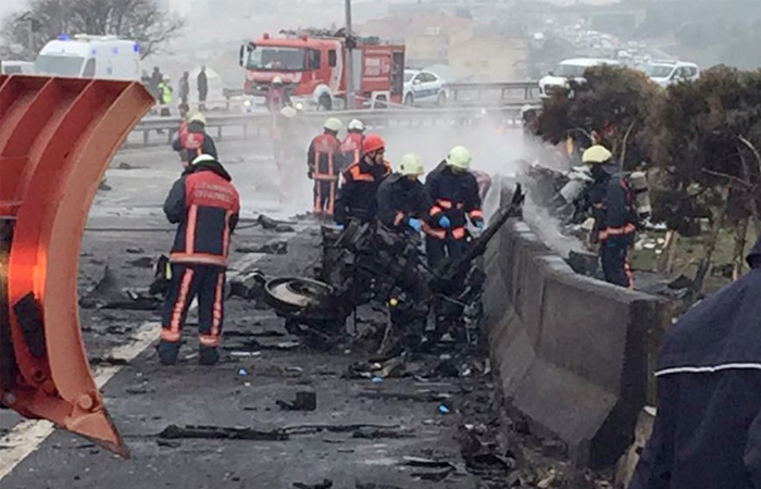 Четверо граждан РФ были на борту разбившегося близ Стамбула вертолета