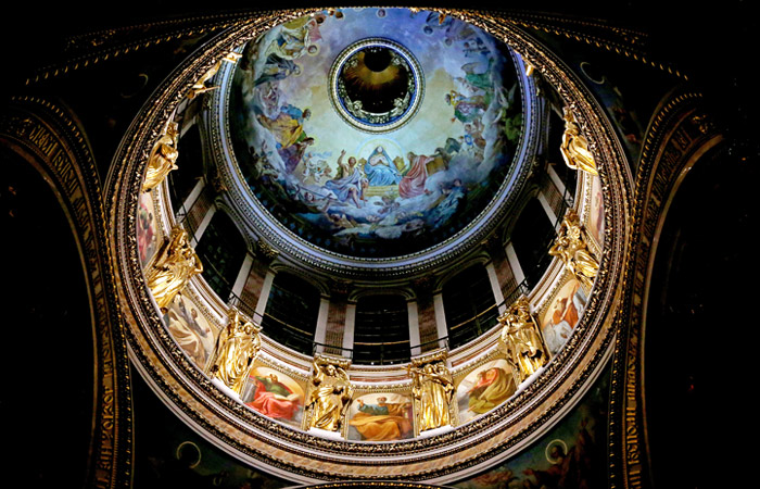 Суд Петербурга прекратил рассмотрение иска противников передачи Исаакия РПЦ