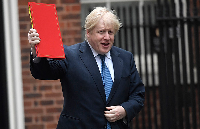 Борис Джонсон попытается убедить США быть менее сговорчивыми с Россией