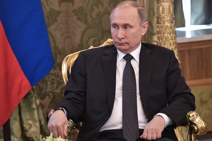 Путин поручил принять меры для ликвидации последствий аварии поездов Москве