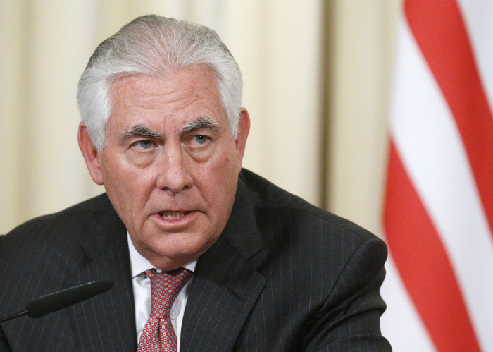 Тиллерсон назвал Иран спонсором терроризма и угрозой интересам США