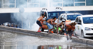 Протесты индейцев в Бразилии