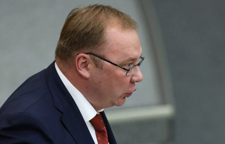 Обвиняемый в мошенничестве экс-депутат Госдумы Паршин заочно арестован
