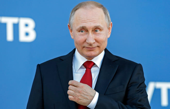 Больше половины россиян хотят переизбрания Путина президентом РФ