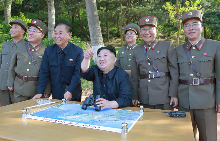 Ким Чен Ын проверил противовоздушные системы КНДР