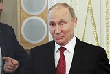 Путин заявил о возможном вмешательстве американских хакеров в выборы в США