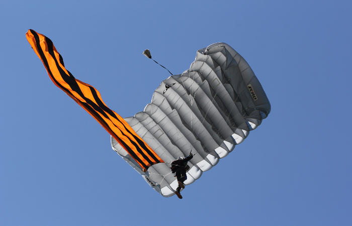 Путин спрогнозировал снижение расходов России на оборону