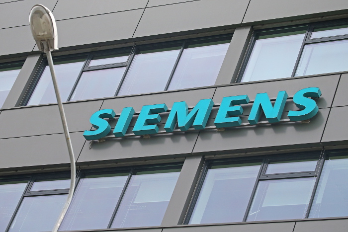 В Германии предупредили о возможном ухудшении отношений с РФ из-за Siemens