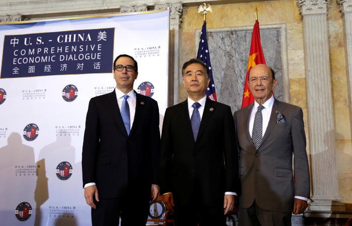 США рассмотрят возможность расследования торговли с Китаем