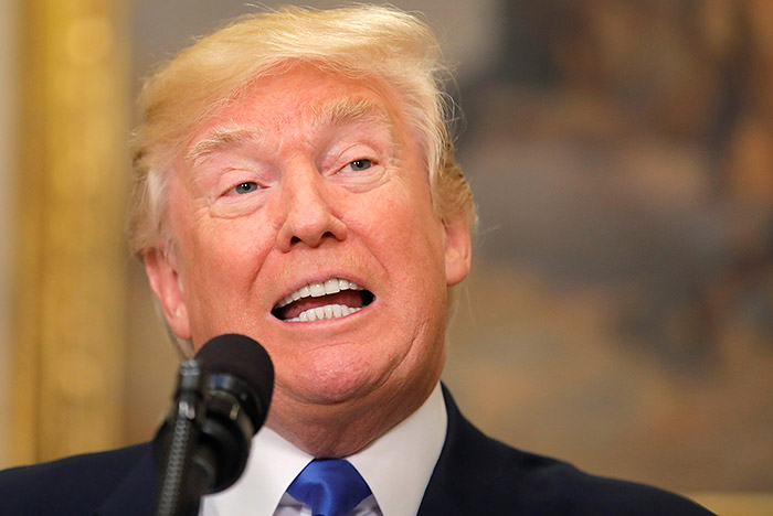 Трамп предложил отменить лотерею на получение вида на жительство Green Card