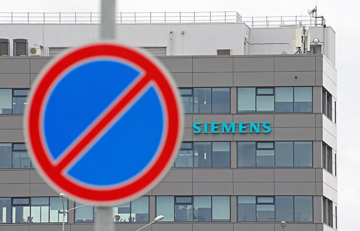 ЕС ввел новые санкции из-за поставок турбин Siemens в Крым