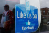 Facebook передала в конгресс США подборку рекламных сообщений с подозрением на заказ из России