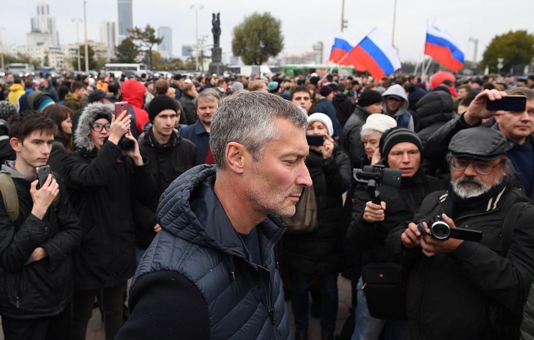 В Екатеринбурге на акцию пришел мэр города Евгений Ройзман
