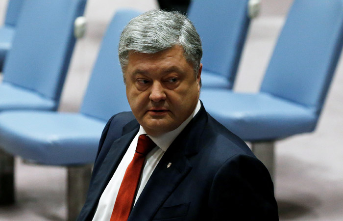 Порошенко обвинил организаторов акции в Киеве в дестабилизации ситуации на Украине
