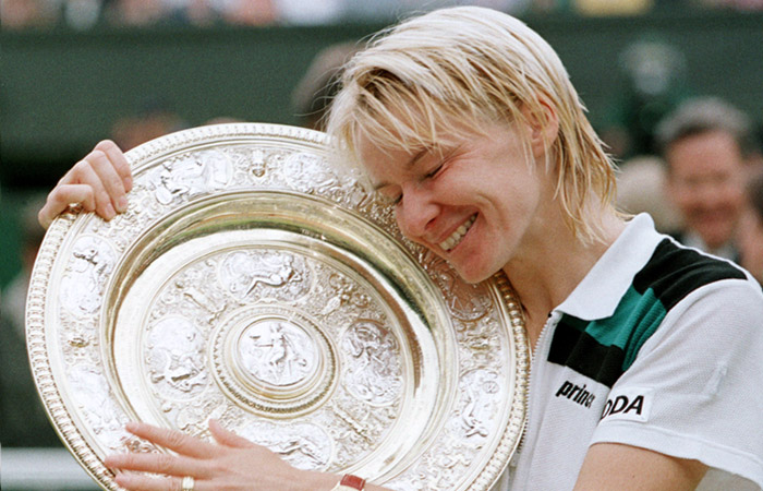 Победительница "Уимблдона"-1998 Яна Новотна умерла в возрасте 49 лет