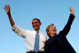 Американцы назвали Обаму и Клинтон самыми достойными восхищения людьми года