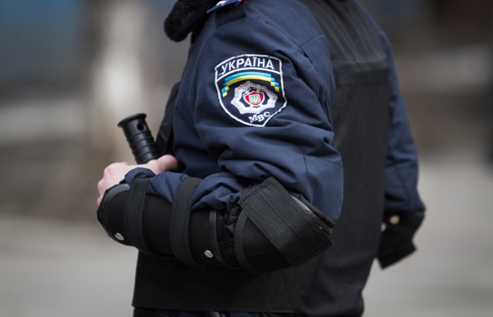 Грабитель почты в Харькове не успел скрыться от полиции и решил взять заложников