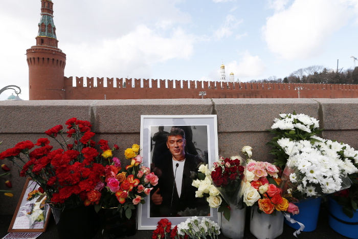 Площадь перед посольством РФ в Вашингтоне получит имя Бориса Немцова