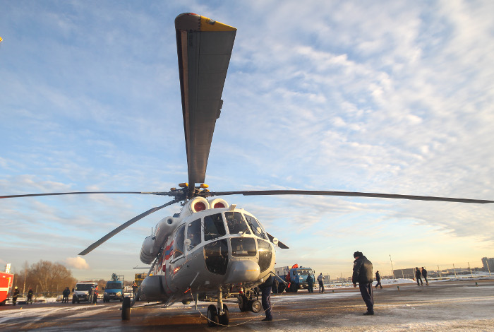 На самом крупном острове Байкала загорелась турбаза