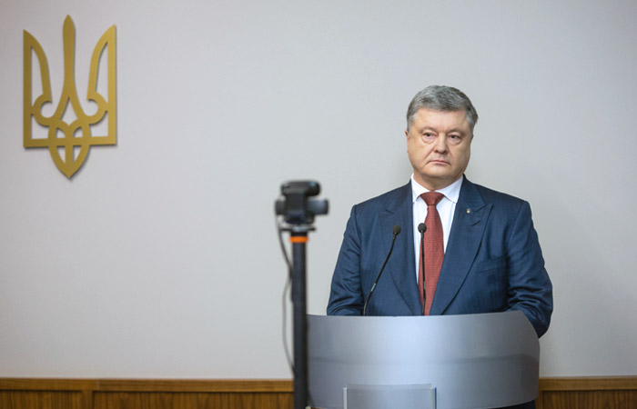 Порошенко рассказал суду о своей поездке в Крым в феврале 2014 года