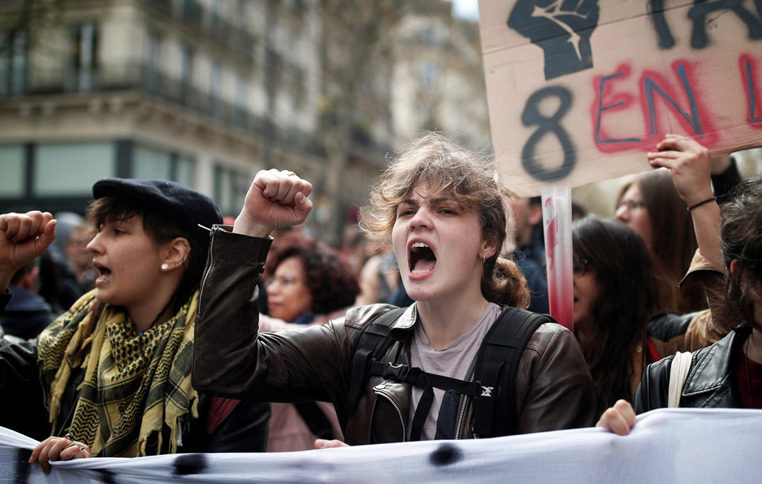 Французский терпеть. Протесты во Франции 1968. Студенты протесты. Молодежь Франции. Бунт французских студентов.
