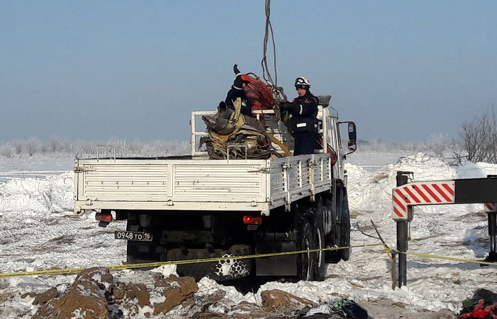 Представители властей посетят место крушения Ан-148 после информации об оставшихся там телах