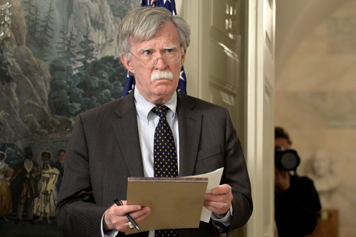 Советник по нацбезопасности Болтон обсудил с послом Антоновым отношения США и РФ