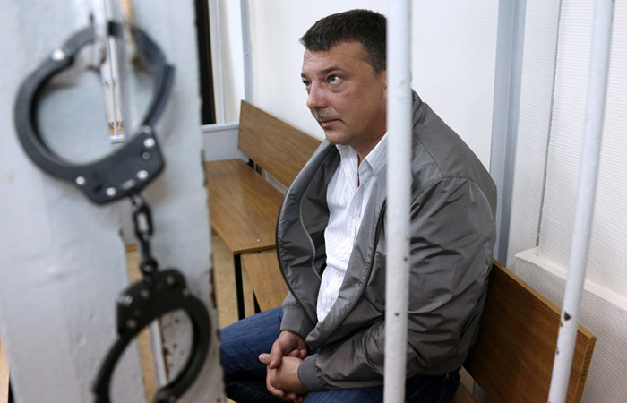 Офицера СКР Максименко приговорили к 13 годам колонии за взяточничество