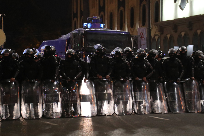 Участники акций в Тбилиси начали расходиться по домам