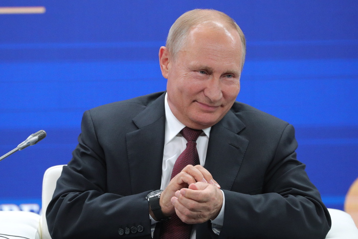 Путин заявил о желании РФ улучшить отношения с США вопреки ограниченным контактам