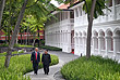 Прогулка Дональда Трампа и Ким Чен Ына в отеле "Капелла" на острове Сентоса, где проходила их встреча