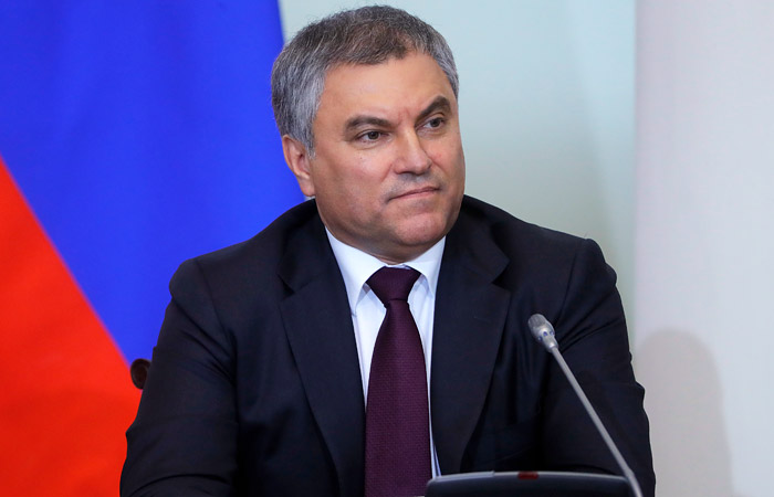 Володин сообщил о планах установить административное наказание за исполнение санкций