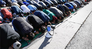 Празднование Ураза-байрама в Москве