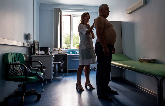 Дума приняла в первом чтении проект о выходном для диспансеризации