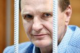Суд арестовал бывшего замглавы МЧС Шлякова по делу о мошенничестве