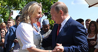 Путин на свадьбе главы МИД Австрии