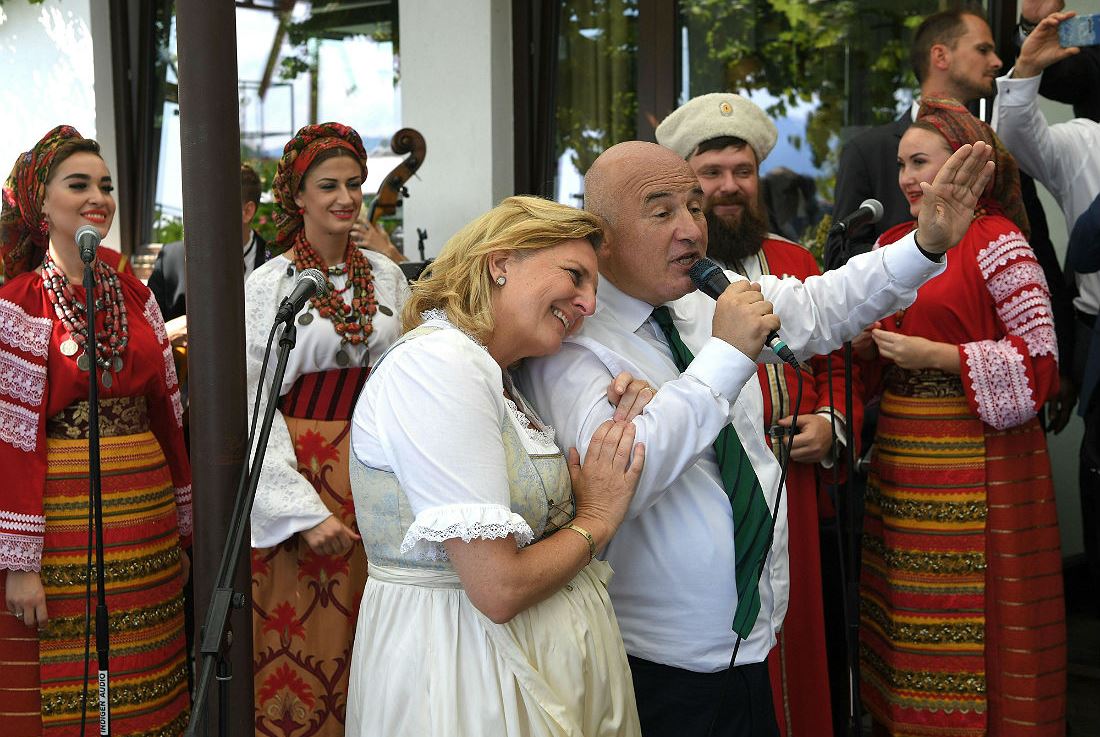 Глава МИД Австрии и Кубанский казачий хор