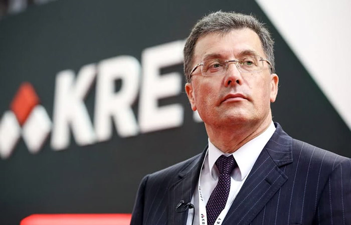 Владимир Михеев: летчик может "курить бамбук", вертолет сделает всю работу за него