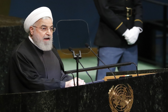 Президент Ирана назвал американские санкции мешающими прогрессу