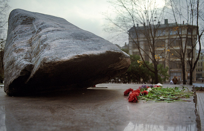 В "Мемориале" заявили, что акция "Возвращение имен" все-таки пройдет у Соловецкого камня