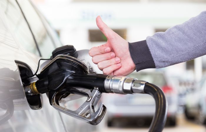 Правительство заявило об удержании цен на бензин на уровне майских до конца года