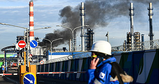Пожар на нефтезаводе в Москве