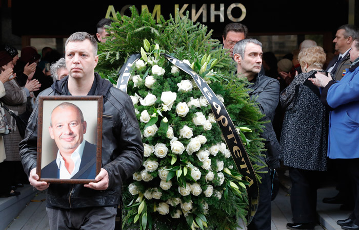 Директору подмосковной клиники предъявили обвинения по делу о смерти актера Марьянова