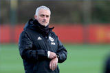 Жозе Моуринью уволен с поста главного тренера "Манчестер Юнайтед"