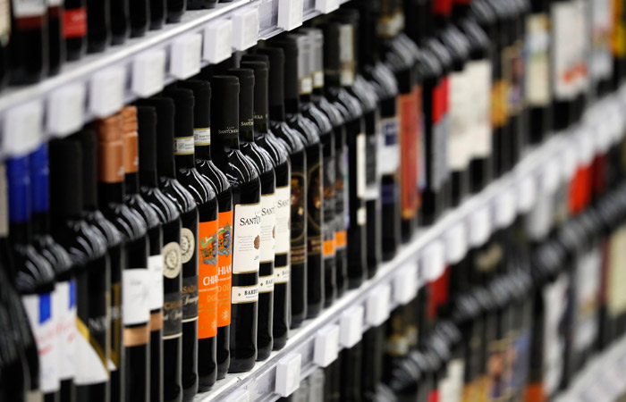 Обыски в сети "Красное и белое" не выявили контрафактного алкоголя