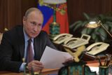 Путин подписал закон о частичной декриминализации статьи об экстремизме